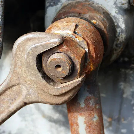 Stuck threaded joints