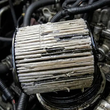 Diesel fuel freezes, difficult start of diesel engine at low ambient temperatures