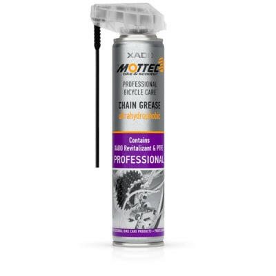 Mottec Ultrawaterproof bicycle chain grease.