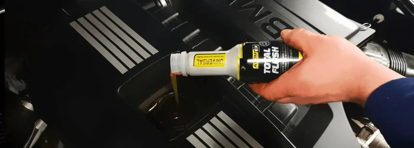 XADO UK Atomex Total Flush – Engine oil cleaner additive for internal engine flushing and sludge removal
